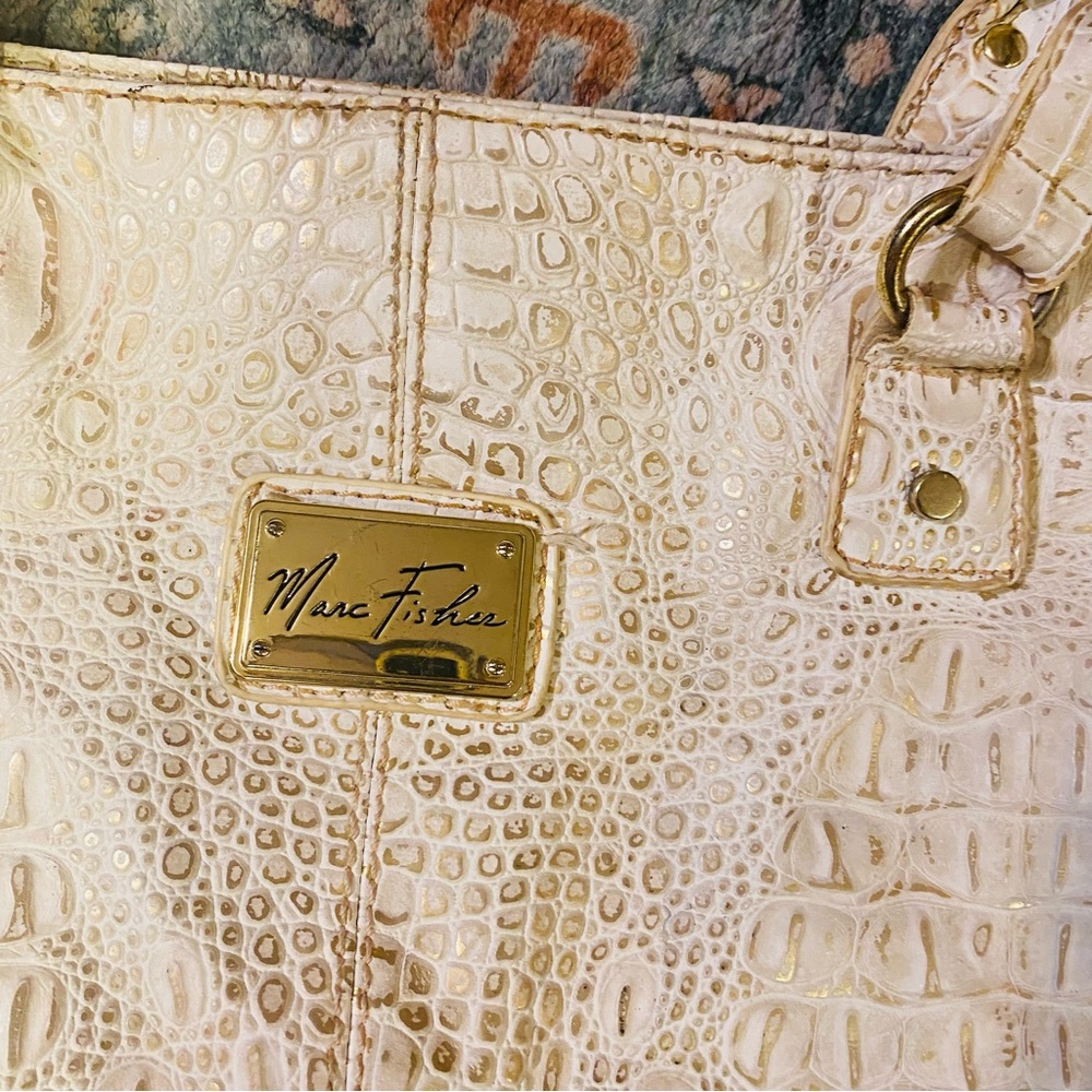 ⭐️ Marc Fisher East West Large Business Tote Shoulder Bag White Gold Moc Croc - Picture 4 of 7